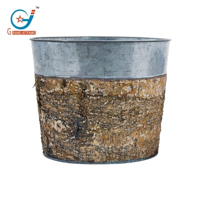 Wooden Design Garden Flower Pots 30 cm Round Natural Birch Bark Covered metal bucket